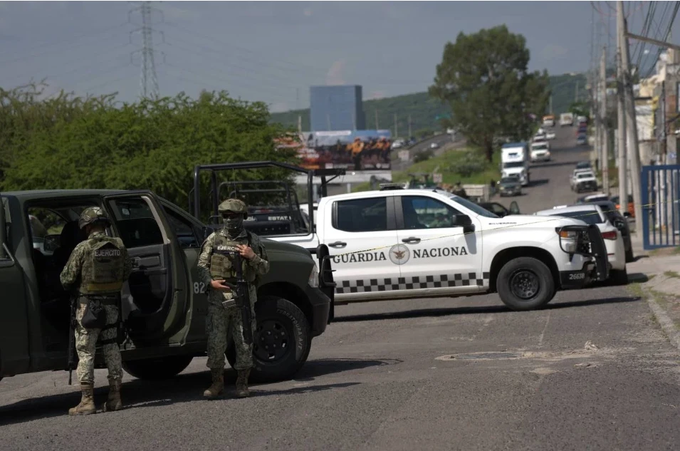 🚨 Roba detenido patrulla de la Guardia Nacional en Huimilpan; activan operativo interinstitucional