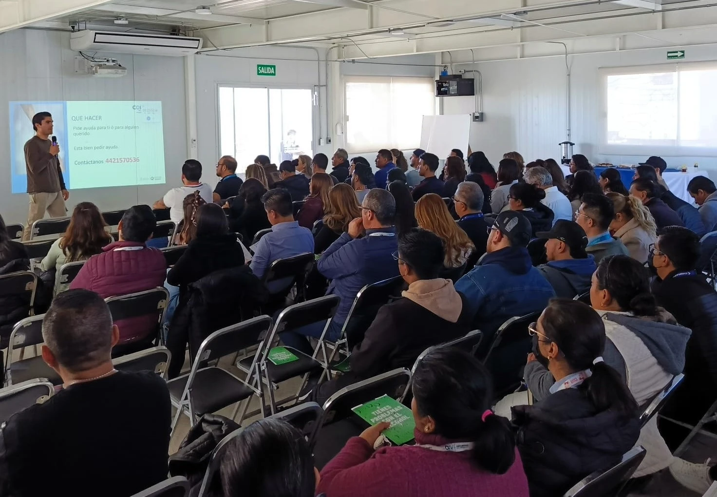 🧠✈️ CECA impulsa bienestar integral en el Aeropuerto Internacional de Querétaro