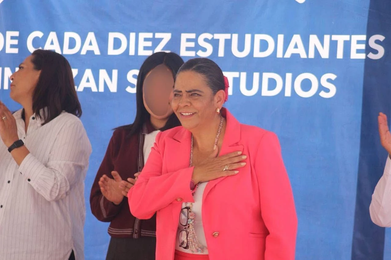 🇲🇽✨ Honores a la Bandera en COBAQ 10