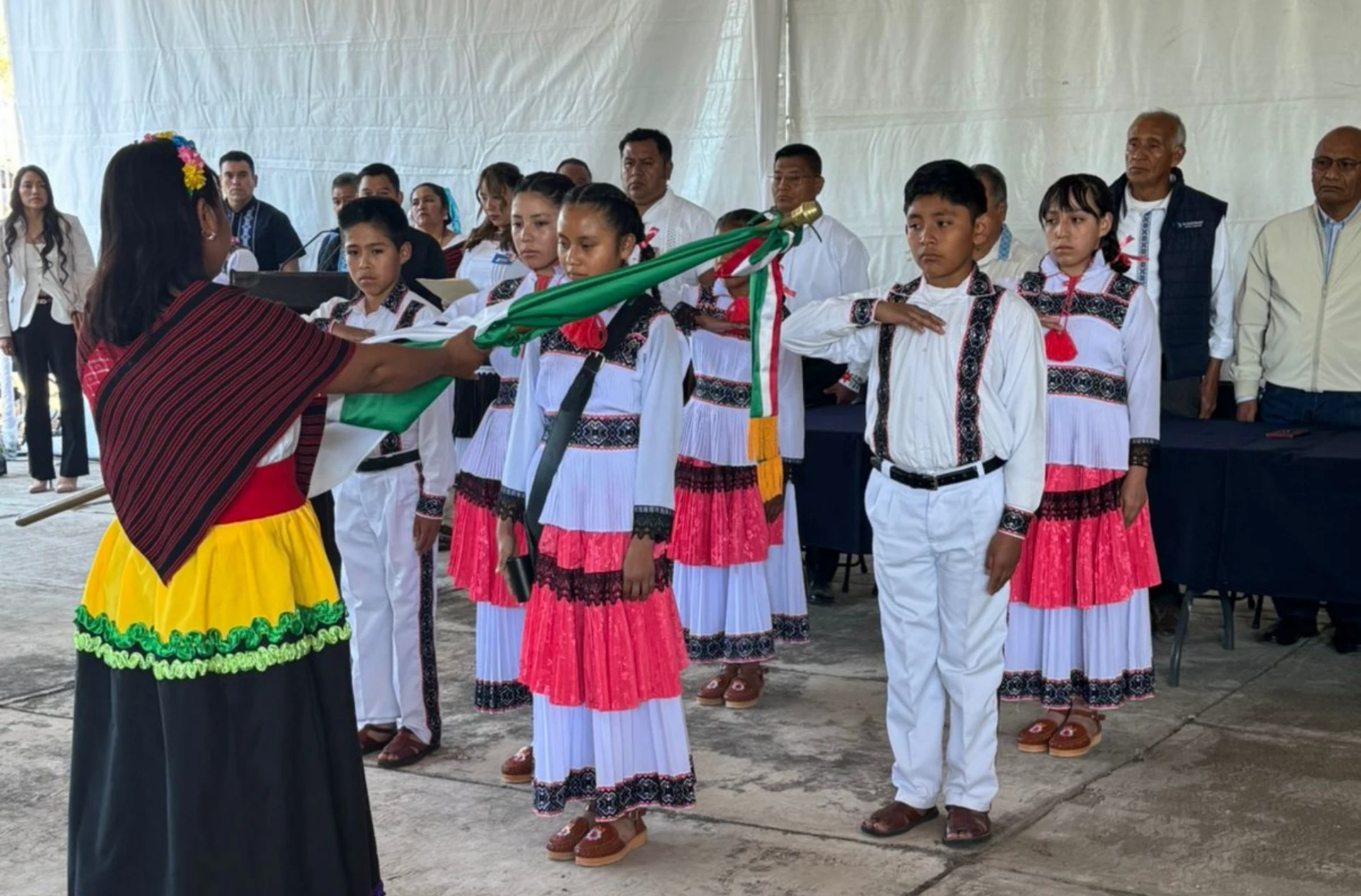 🗣️ Querétaro refuerza educación indígena con encuentro para preservar la lengua hñöhñö