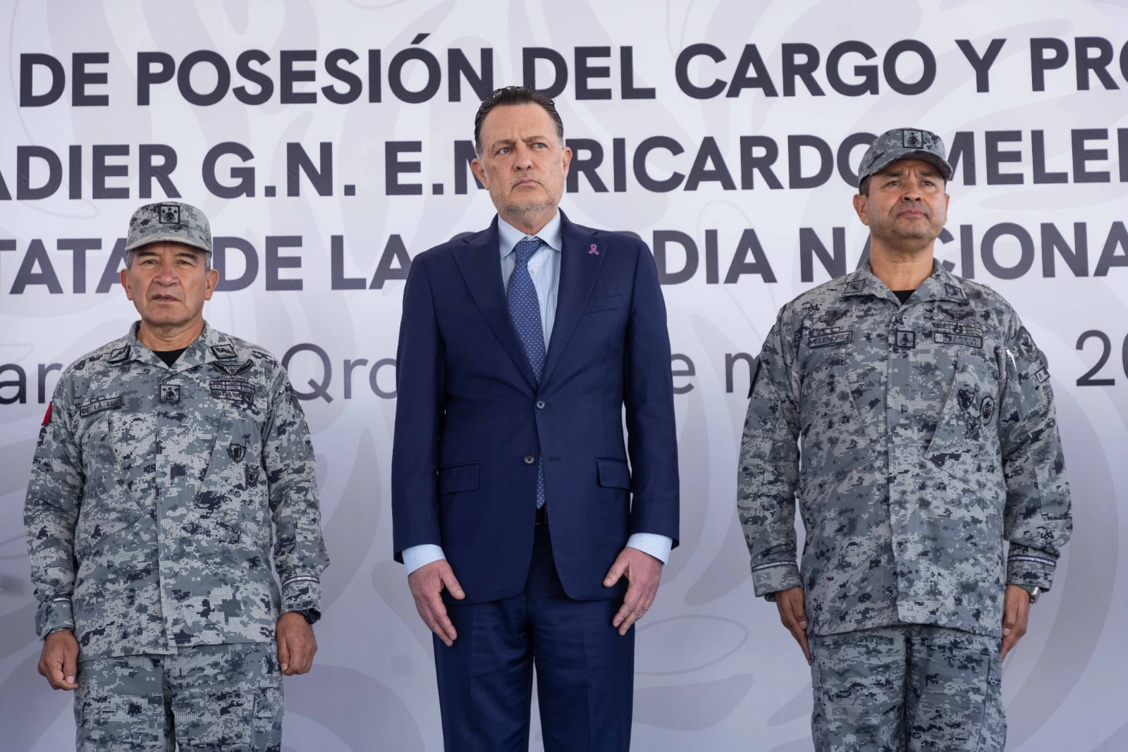 Mauricio Kuri González atestigua toma de protesta de nuevo coordinador estatal de la Guardia Nacional en Querétaro