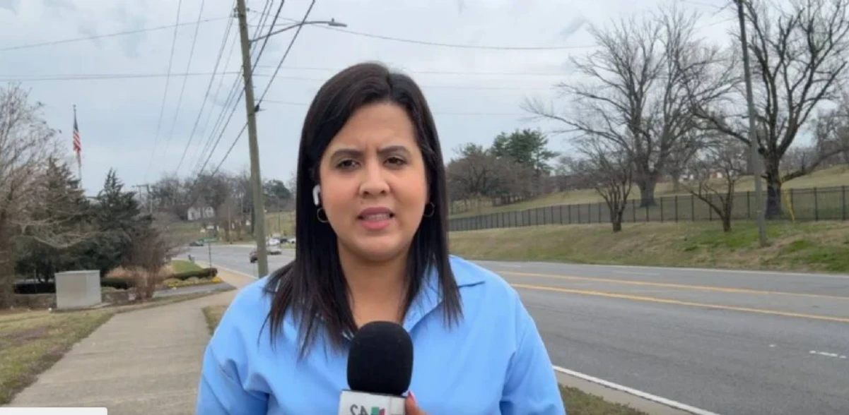 ICE detiene a reportera colombiana en Nashville pese a no tener antecedentes; su defensa cuestiona que sea considerada “riesgo de fuga”