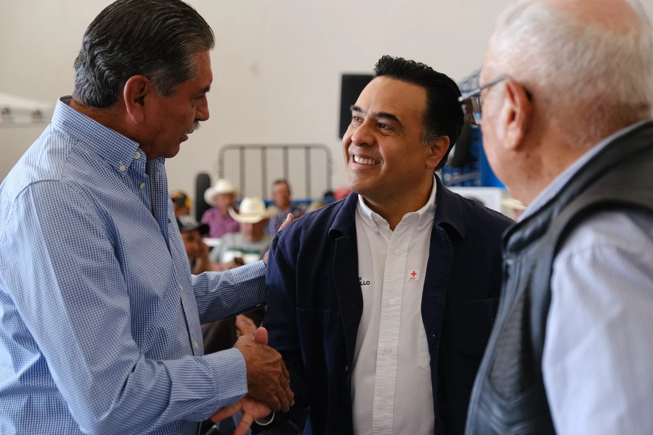 Luis Nava reconoce la labor de los agrónomos queretanos