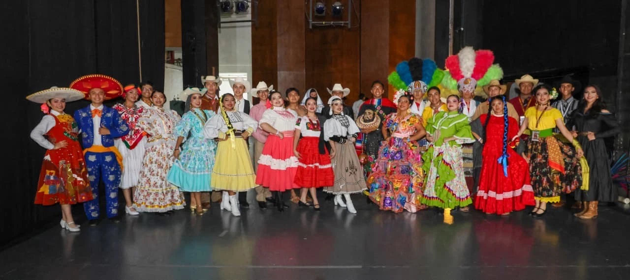 Martha Soto inaugura el XXIX Encuentro Nacional de Arte y Cultura en Querétaro