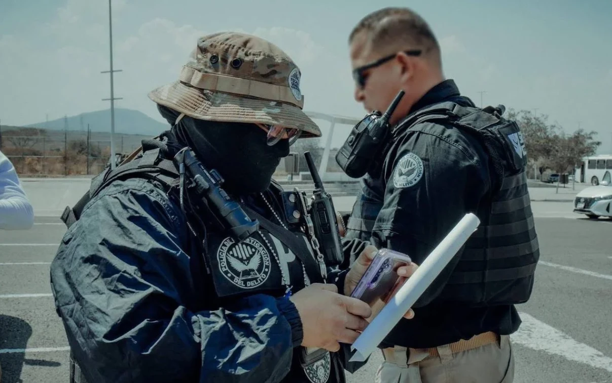 FGR logra sentencia de más de 12 años por narcotráfico y posesión de armas en Querétaro