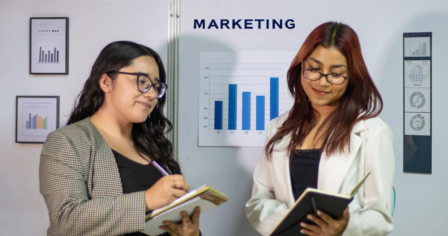 Acredita UT San Juan carreras de su división de negocios y mercadotecnia