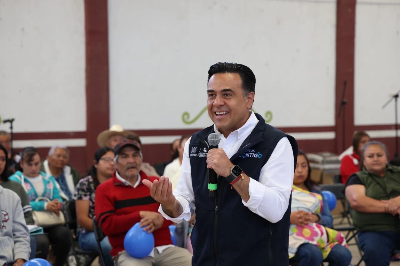 Fortalece Luis Nava vínculo con familias de San Juan del Río a través de la estrategia "Aquí Contigo"