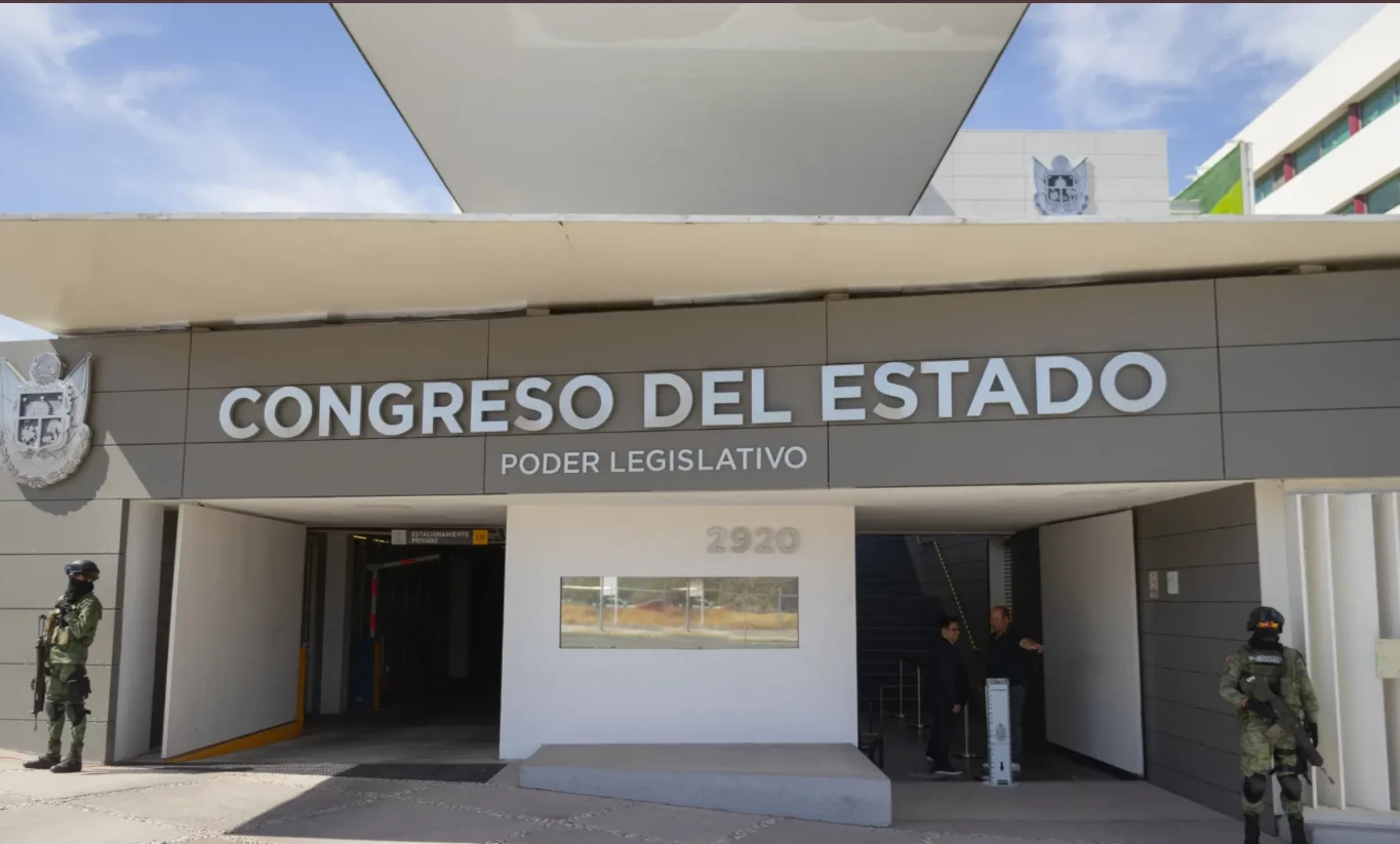 Colectivos denuncian violencia física e institucional del Congreso de Querétaro