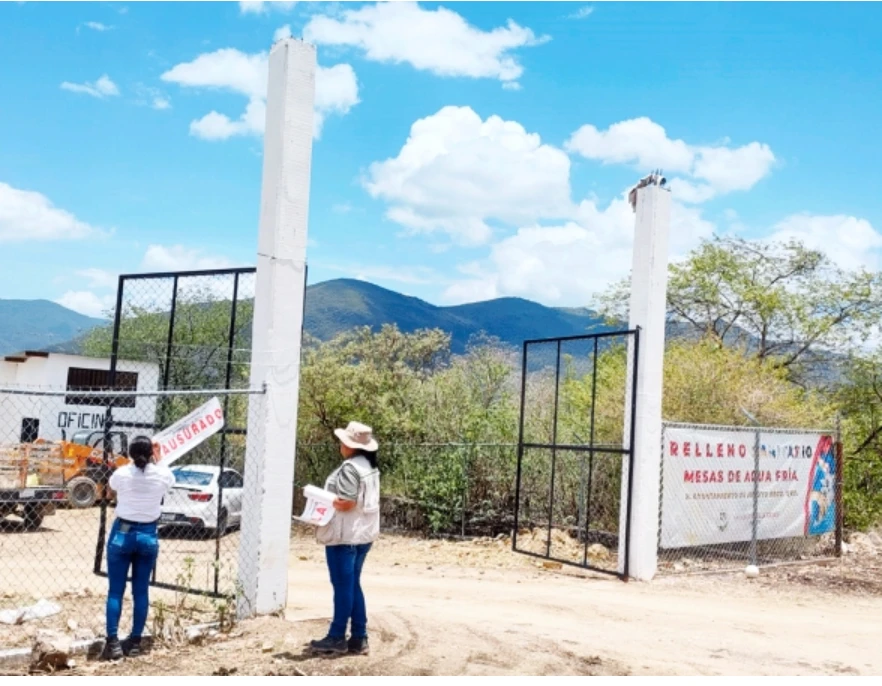“PROFEPA CLAUSURA RELLENO SANITARIO EN ARROYO SECO POR OPERAR SIN PERMISOS EN ZONA PROTEGIDA”