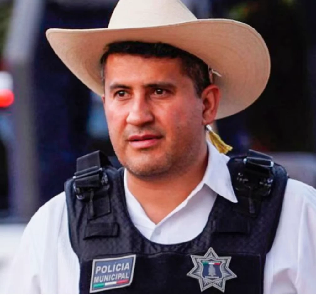 Catean casa de exalcalde de Uruapan por asesinato de Carlos Manzo