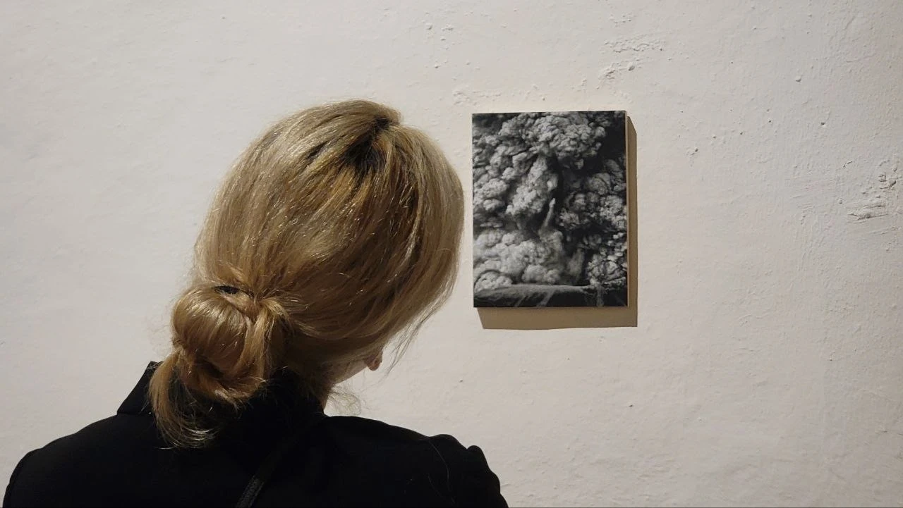 Dorian FitzGerald trae la esencia de la pintura rupestre al Museo de la Ciudad